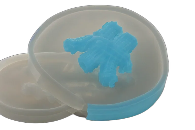 crown, mask, 3d render, underwater transparent PNG cut-out