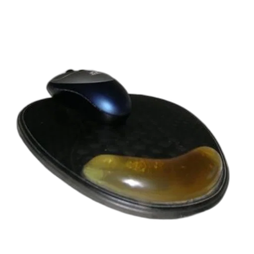 shoes, jewelry, hat, weapon transparent PNG cut-out