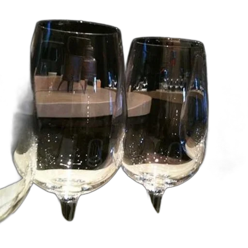 bottle, crown, 3d render, photorealistic transparent PNG cut-out
